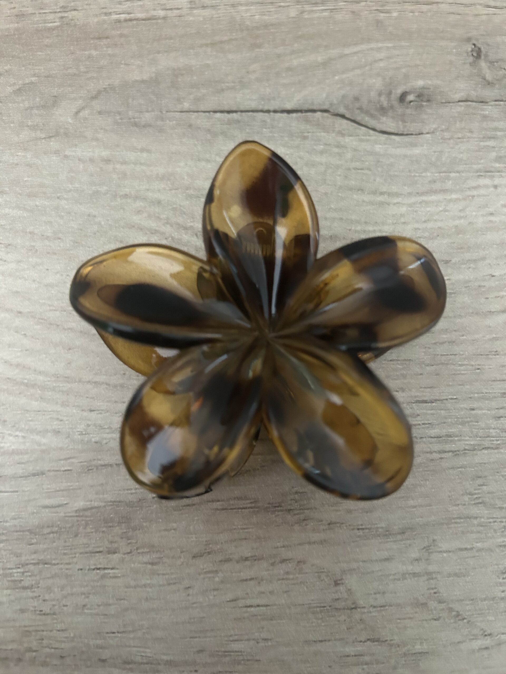 Pince à cheveux fleur — coloris léopard clair brillant