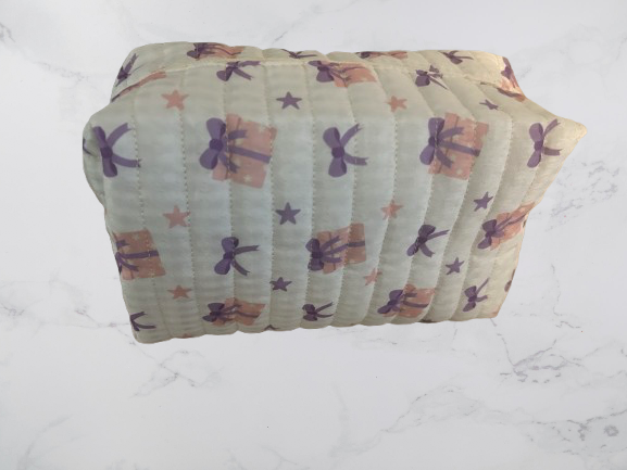 Lot de 2 trousses matelassées — motif nœuds et étoiles – Image 2