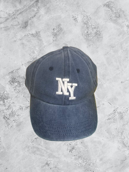 Casquette « NY » bleu marine délavé